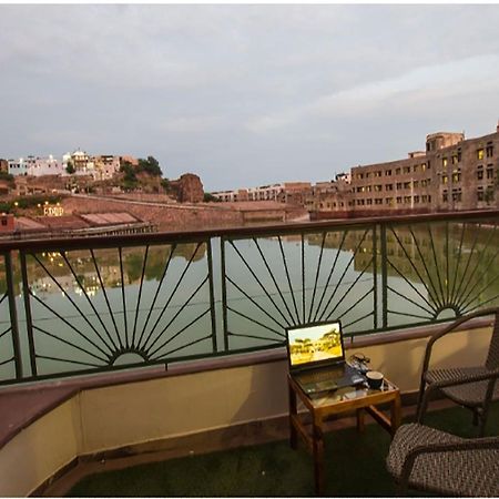 Lakeside Inn Ratanada จ๊อดปูร์ ภายนอก รูปภาพ