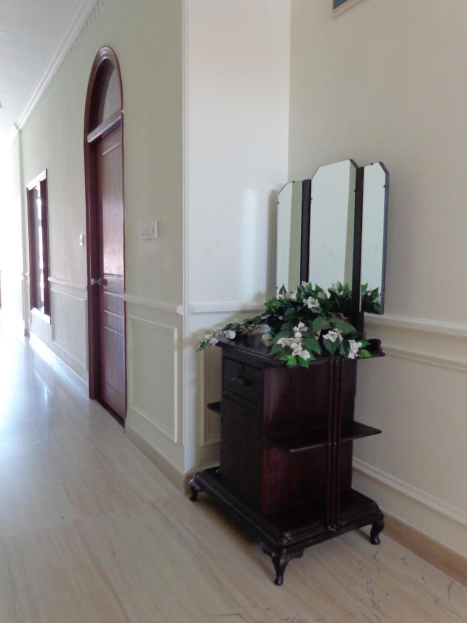 Lakeside Inn Ratanada จ๊อดปูร์ ภายนอก รูปภาพ
