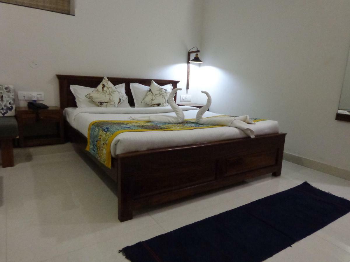 Lakeside Inn Ratanada จ๊อดปูร์ ภายนอก รูปภาพ
